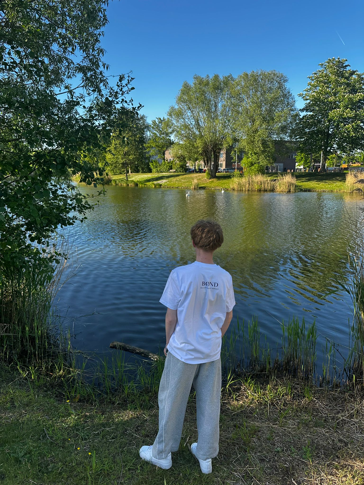 BØND Essential Tee - white