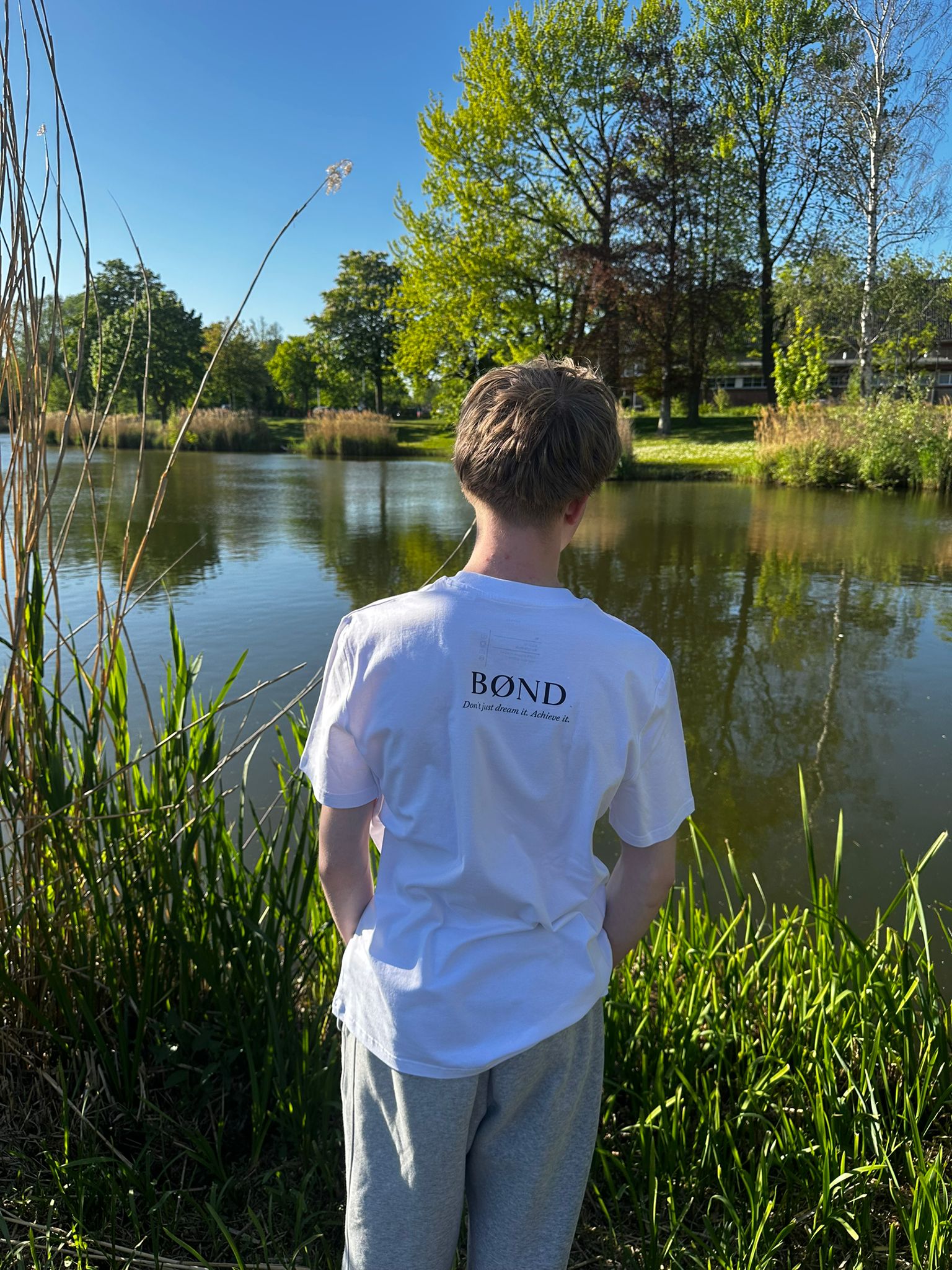 BØND Essential Tee - white